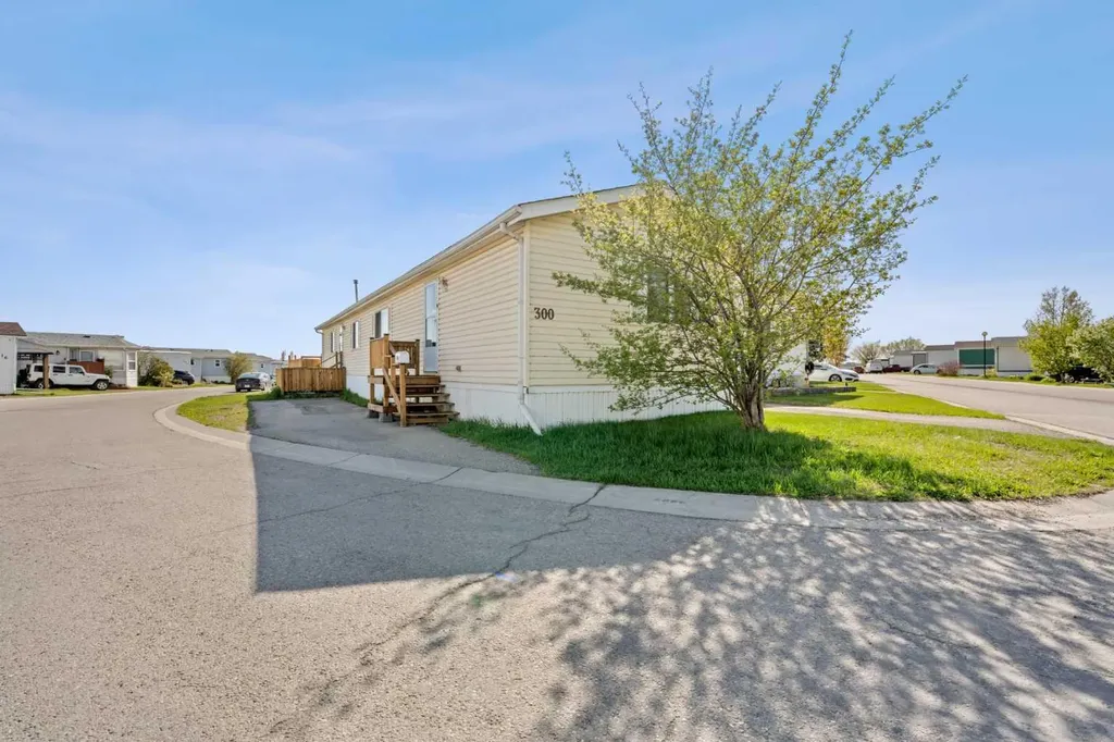 1101 84 Street NE Calgary AB T2A 7X2