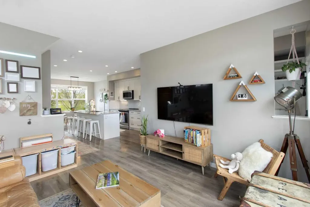 7 Masters Square SE Calgary AB T3M2N3