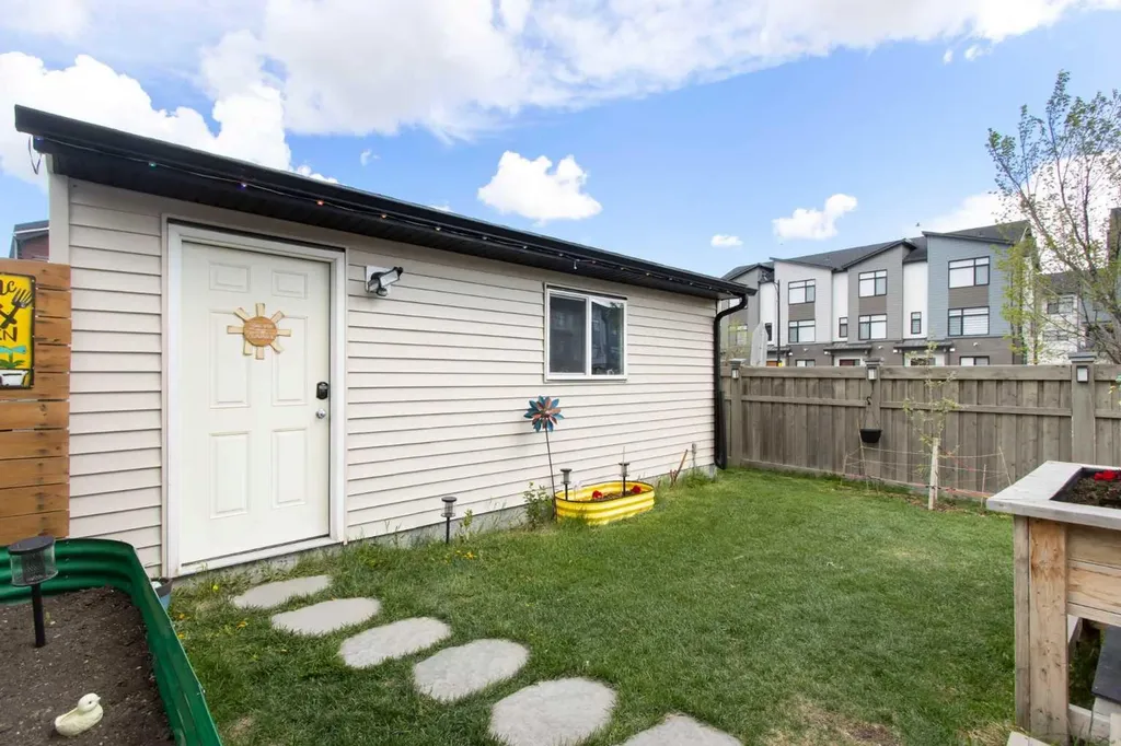 7 Masters Square SE Calgary AB T3M2N3