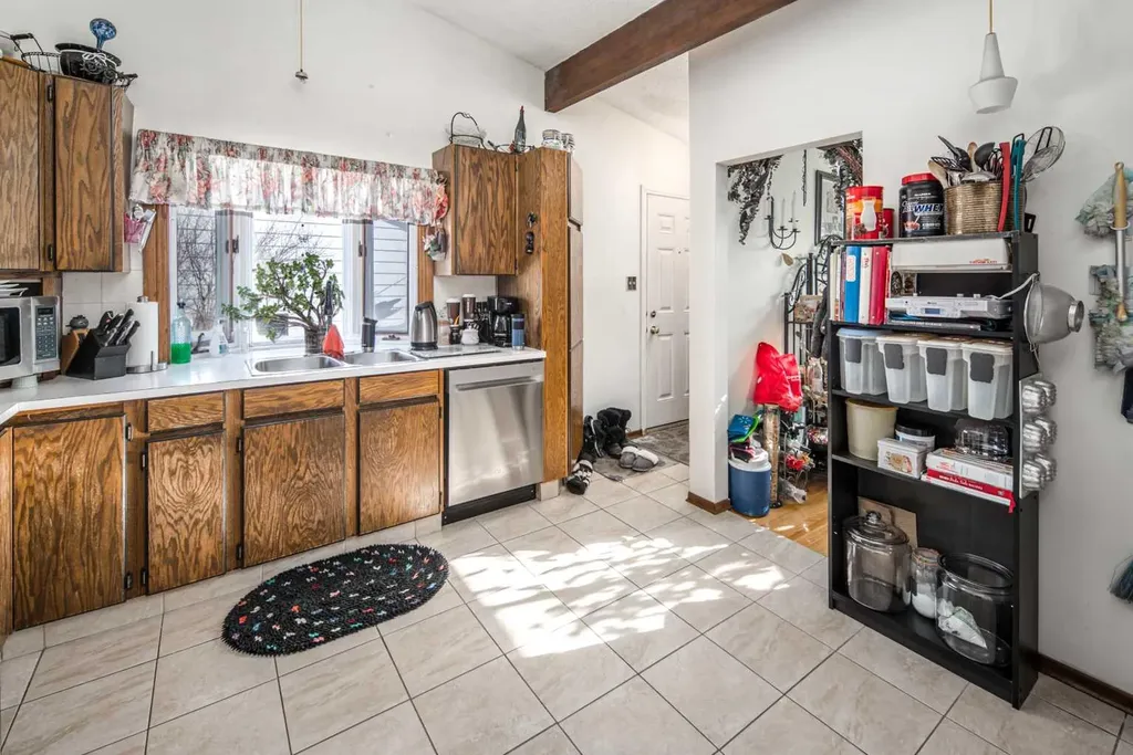 4012 Varsity Drive NW Calgary AB T3A 0Z6