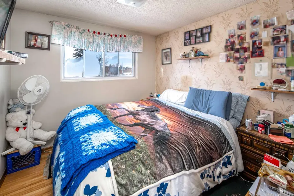 4012 Varsity Drive NW Calgary AB T3A 0Z6