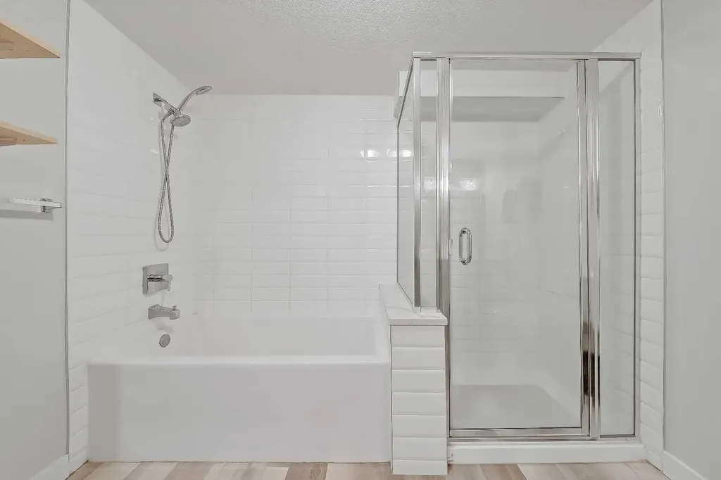 1015 16 Street NE Calgary AB T2E 4S7