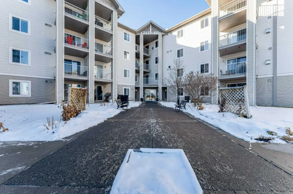 1717 60 Street SE Calgary AB T2A 7Y7