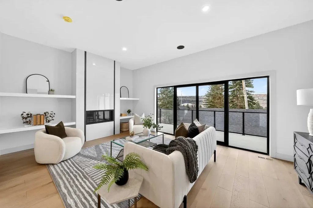 5239 22 Avenue NW Calgary AB T3B 0Z1