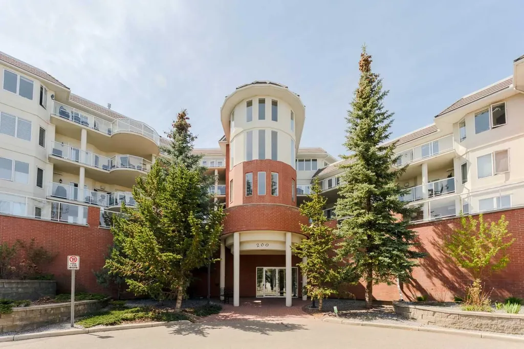 200 Patina Court SW Calgary AB T3H 4K9