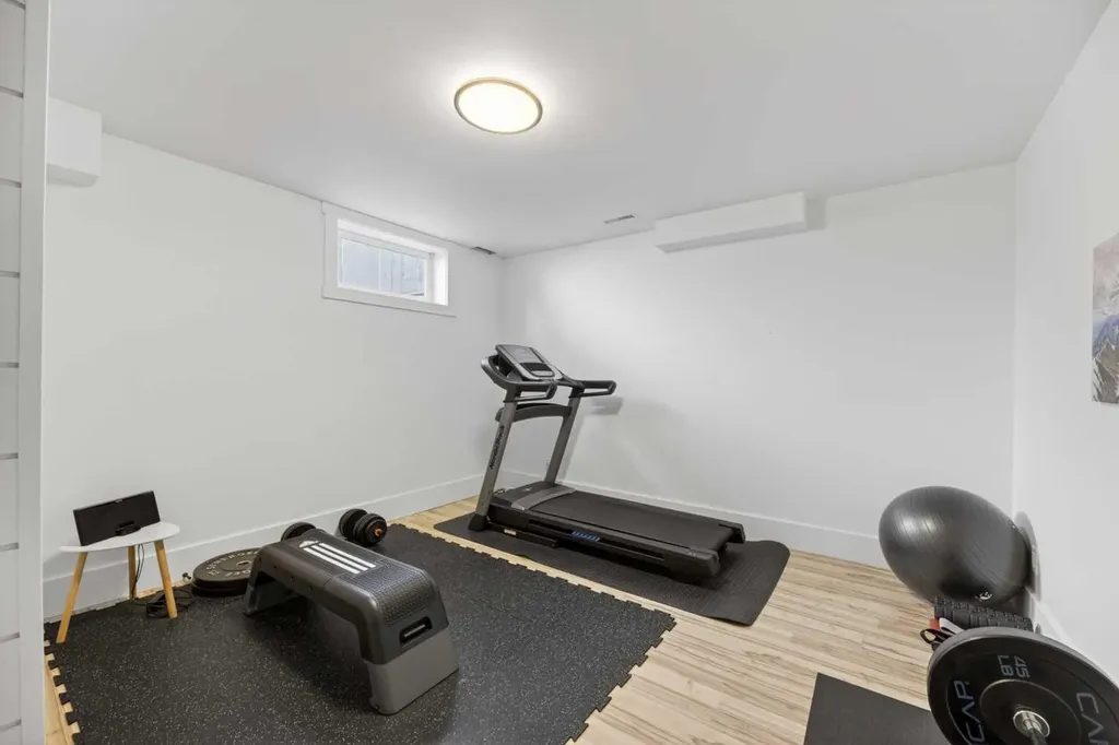 1012 2 Street NE Sundre AB T0M 1X0