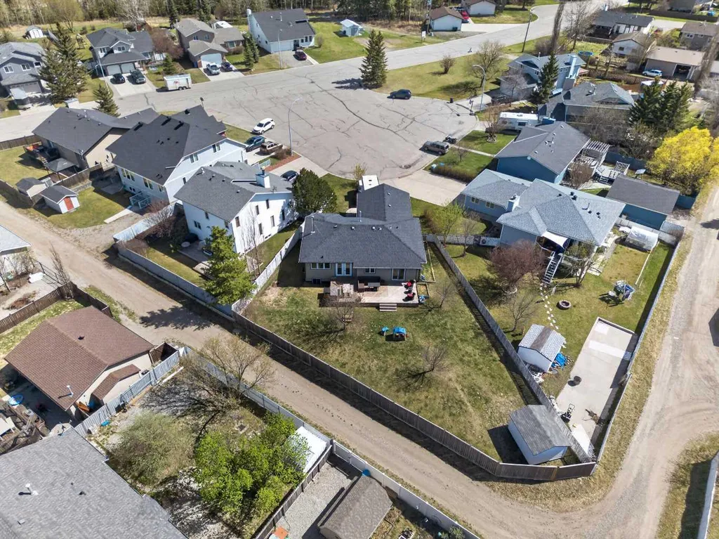 1012 2 Street NE Sundre AB T0M 1X0