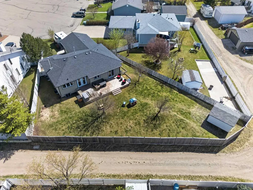 1012 2 Street NE Sundre AB T0M 1X0