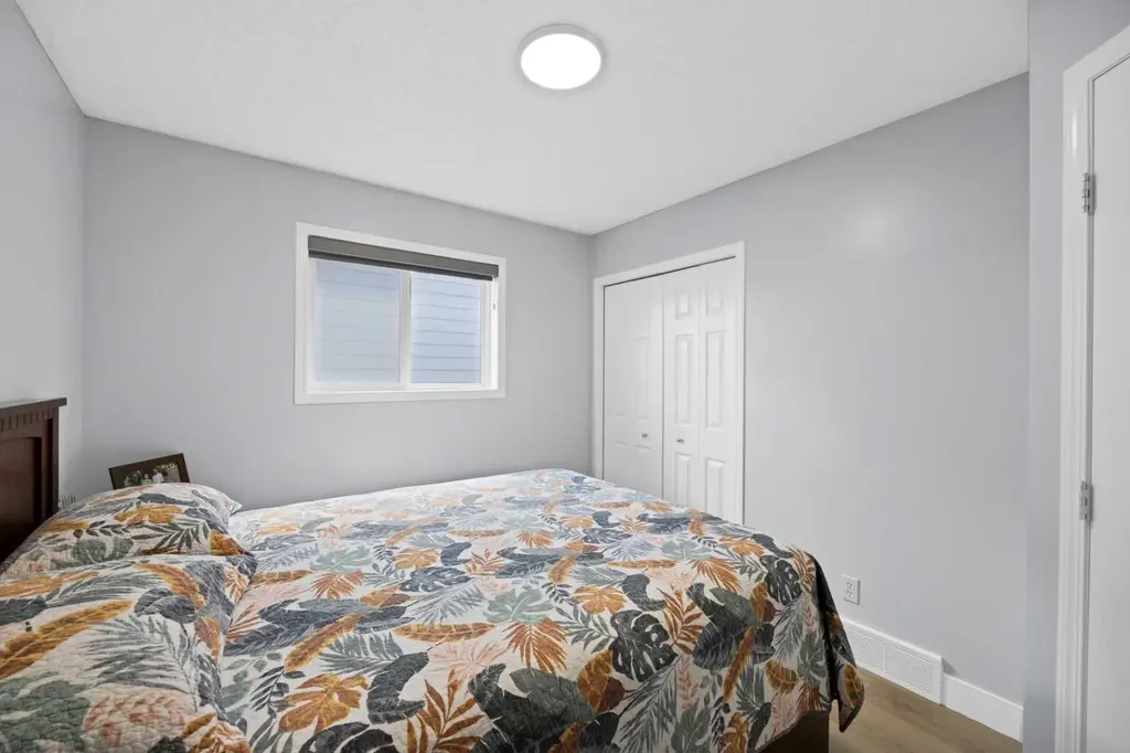 218 Saddlefield Place NE Calgary AB T3J 4Z3