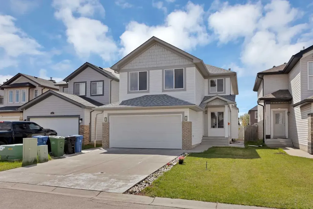 218 Saddlefield Place NE Calgary AB T3J 4Z3