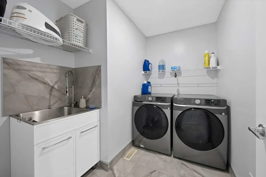 218 Saddlefield Place NE Calgary AB T3J 4Z3