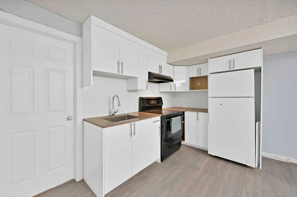 218 Saddlefield Place NE Calgary AB T3J 4Z3