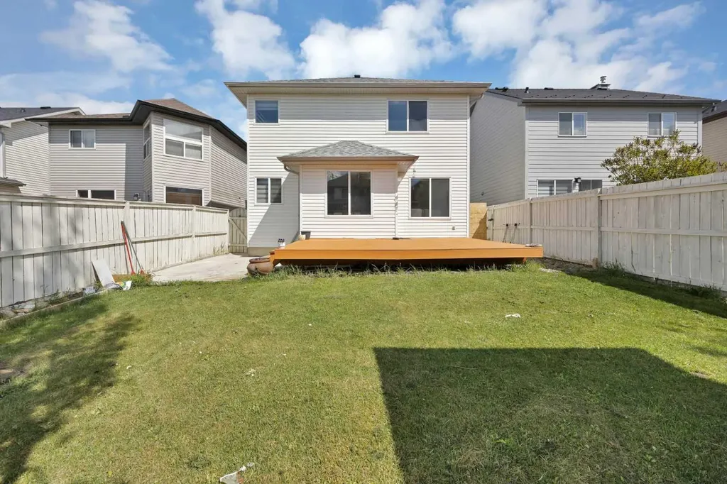 218 Saddlefield Place NE Calgary AB T3J 4Z3