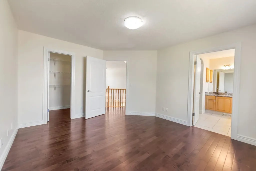 90 Royal Highland Road NW Calgary AB T3G 4Y4