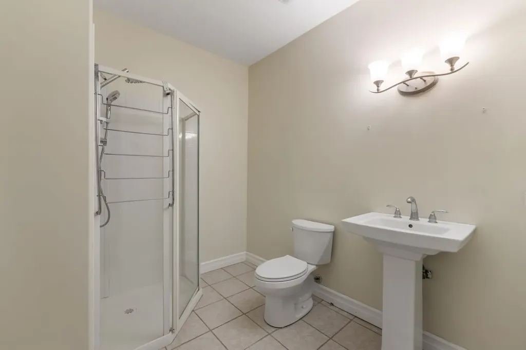 90 Royal Highland Road NW Calgary AB T3G 4Y4