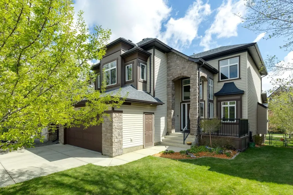 957 Coopers Drive SW Airdrie AB T4B 2Z4