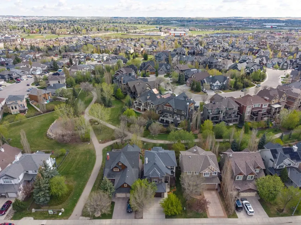 957 Coopers Drive SW Airdrie AB T4B 2Z4