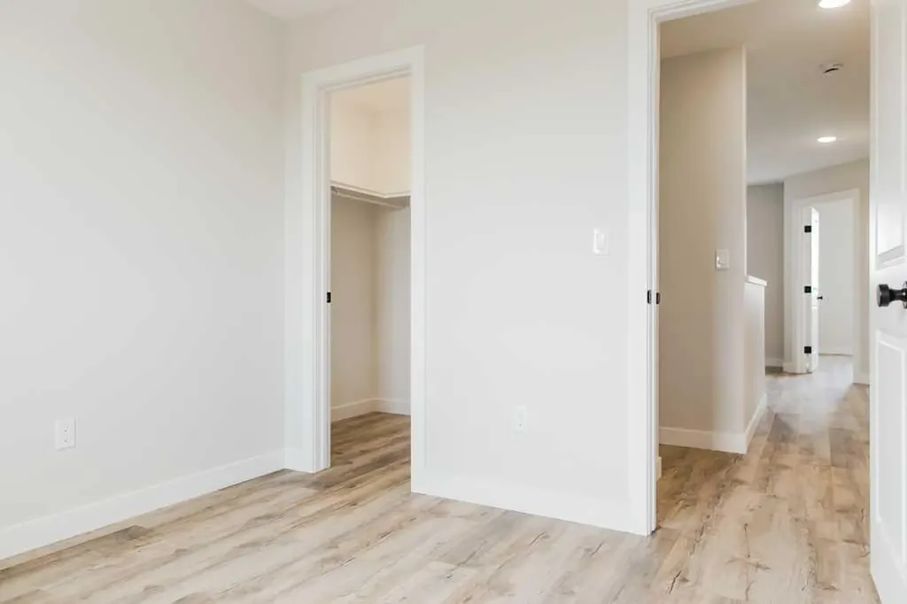 9520 114 Avenue Clairmont AB T8X 0W8