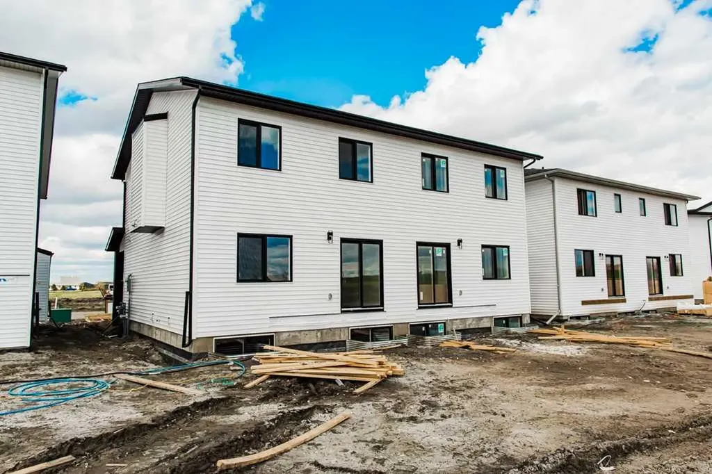 9520 114 Avenue Clairmont AB T8X 0W8