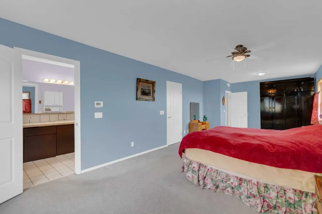 241043 Range Road 270 Rural Wheatland County AB T1P 0S2