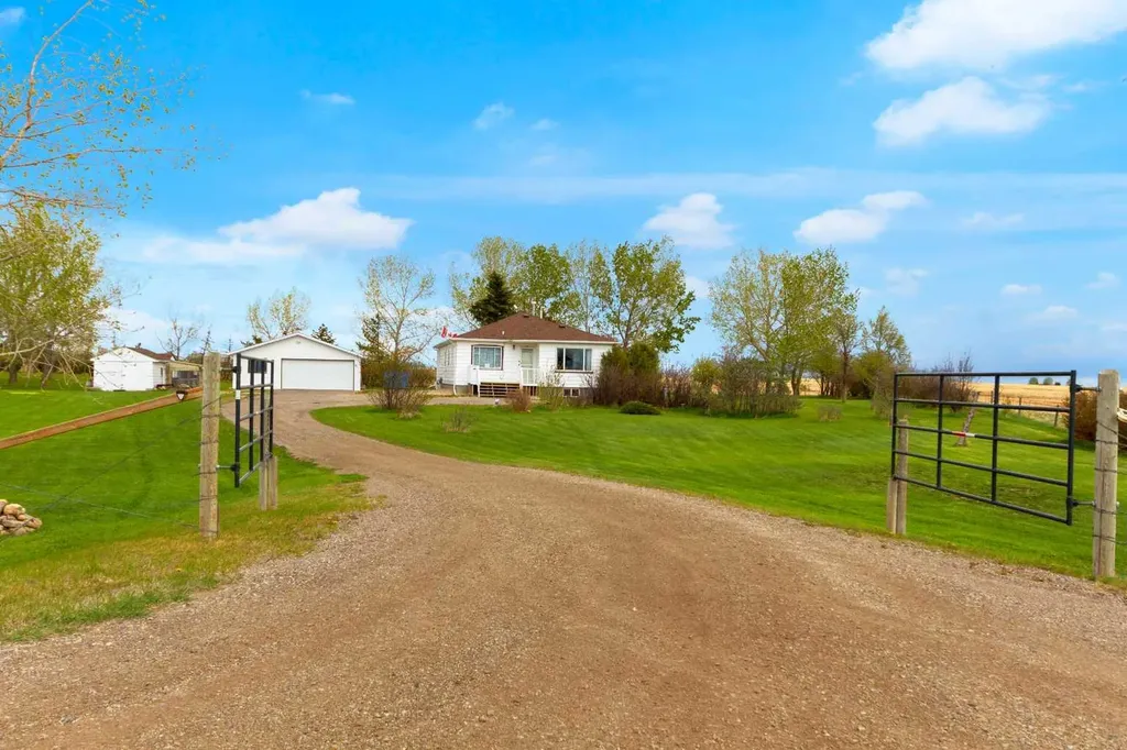 241043 Range Road 270 Rural Wheatland County AB T1P 0S2