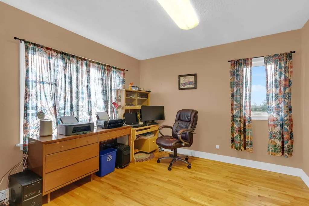 241043 Range Road 270 Rural Wheatland County AB T1P 0S2