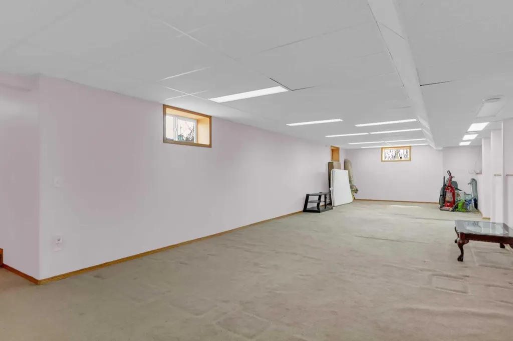 241043 Range Road 270 Rural Wheatland County AB T1P 0S2