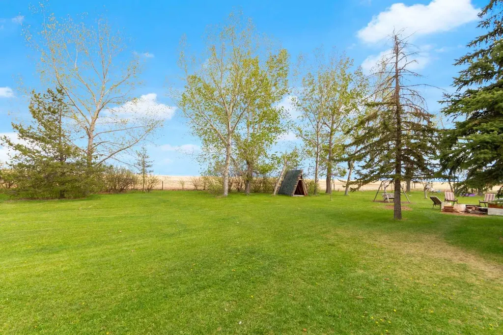 241043 Range Road 270 Rural Wheatland County AB T1P 0S2