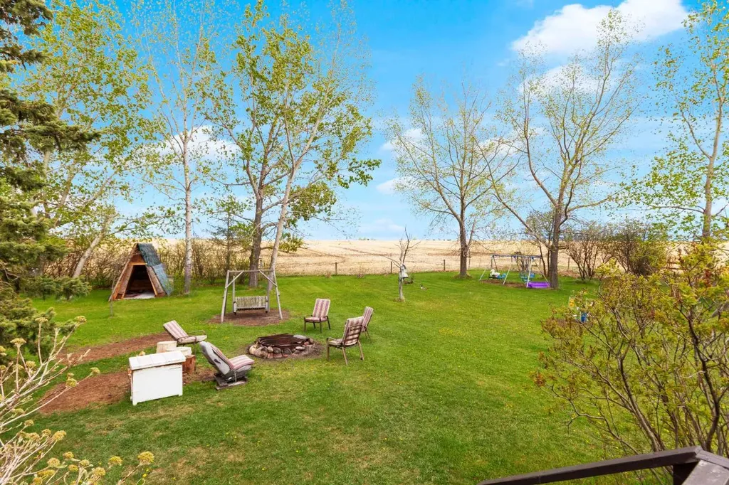 241043 Range Road 270 Rural Wheatland County AB T1P 0S2