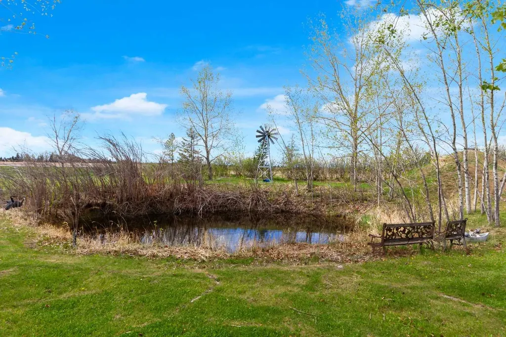241043 Range Road 270 Rural Wheatland County AB T1P 0S2
