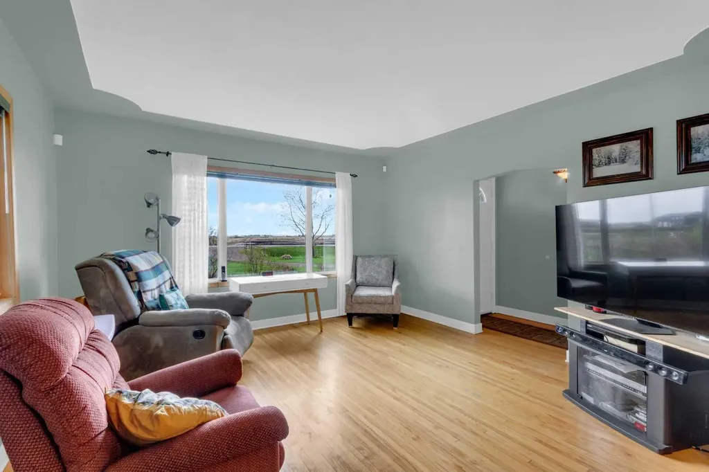 241043 Range Road 270 Rural Wheatland County AB T1P 0S2