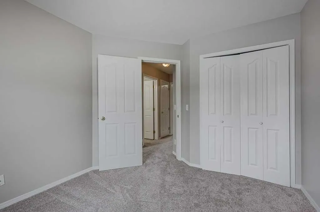 15 Kerry Wood Mews Red Deer AB T4N 7B8