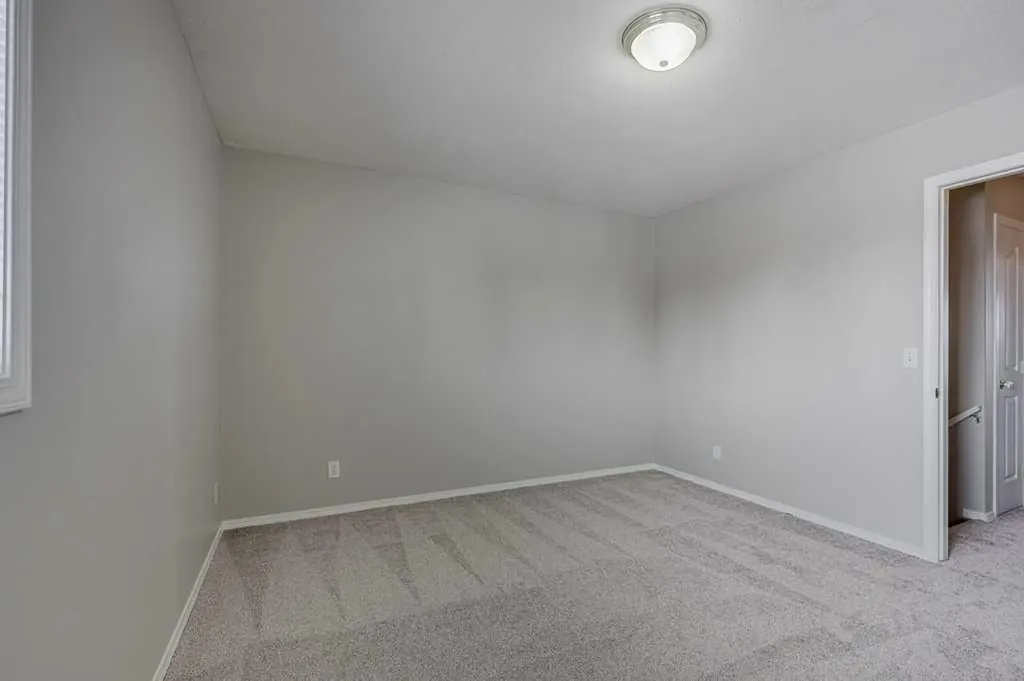 15 Kerry Wood Mews Red Deer AB T4N 7B8