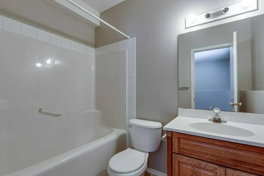 15 Kerry Wood Mews Red Deer AB T4N 7B8