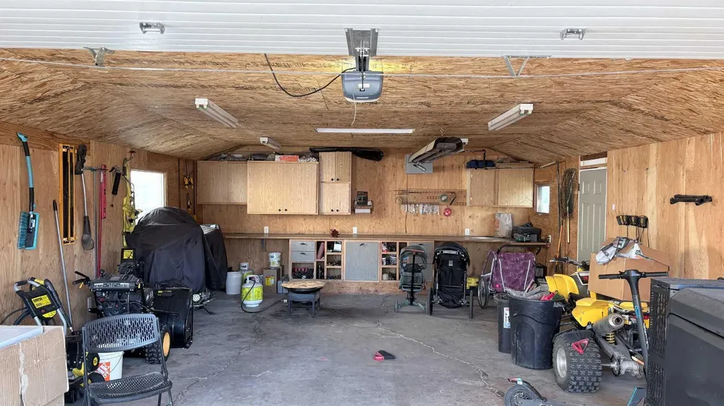 208 3rd Avenue E Bow Island AB T0K 0G0