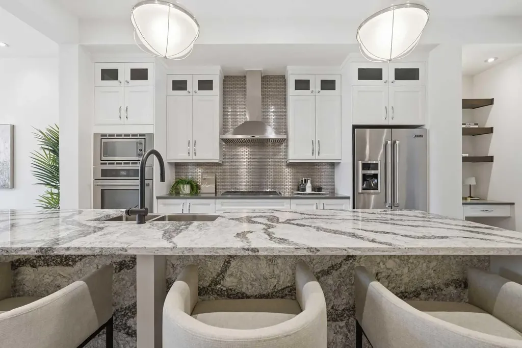 2109 20 Avenue SW Calgary AB T2T 0M3