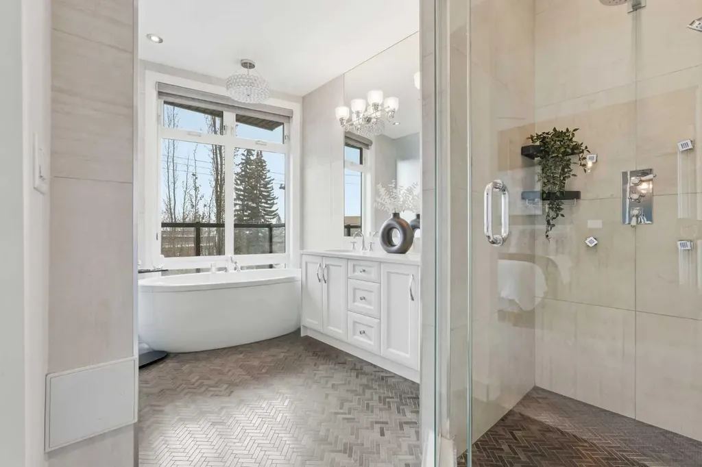 2109 20 Avenue SW Calgary AB T2T 0M3