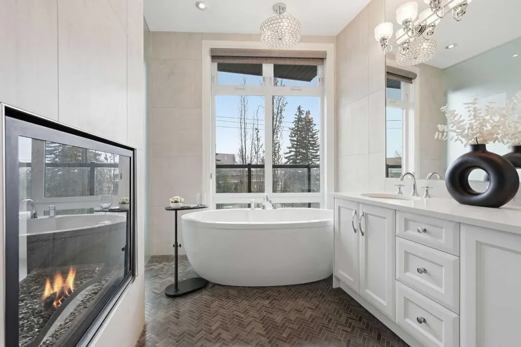 2109 20 Avenue SW Calgary AB T2T 0M3