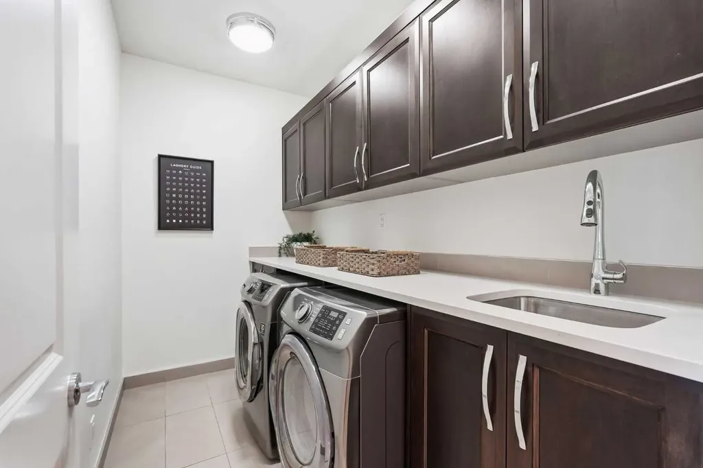 2109 20 Avenue SW Calgary AB T2T 0M3