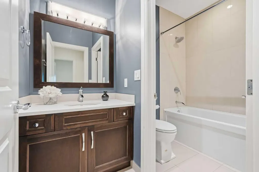 2109 20 Avenue SW Calgary AB T2T 0M3