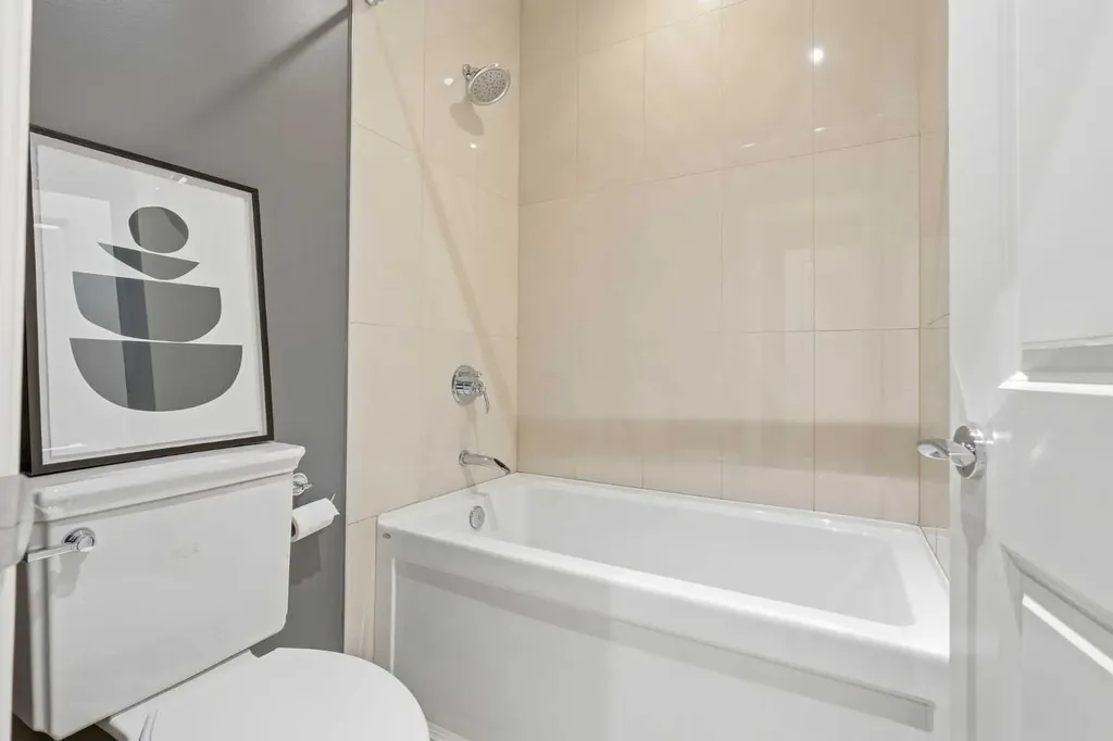 2109 20 Avenue SW Calgary AB T2T 0M3