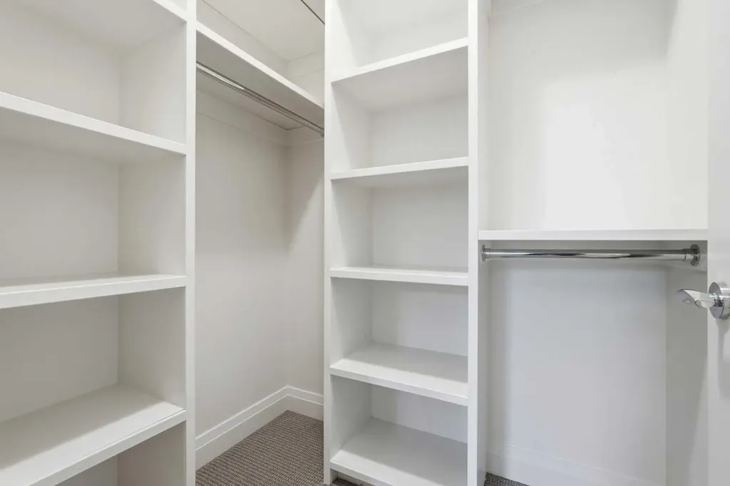 2109 20 Avenue SW Calgary AB T2T 0M3