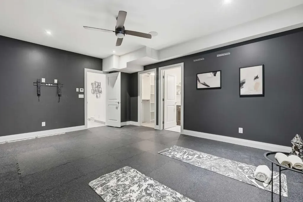 2109 20 Avenue SW Calgary AB T2T 0M3