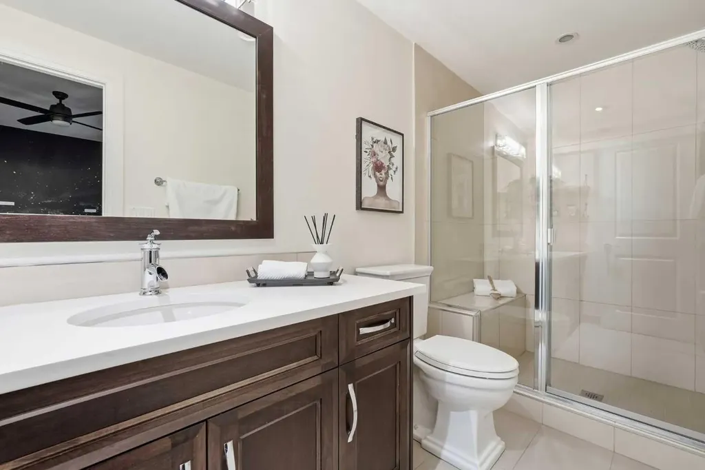 2109 20 Avenue SW Calgary AB T2T 0M3