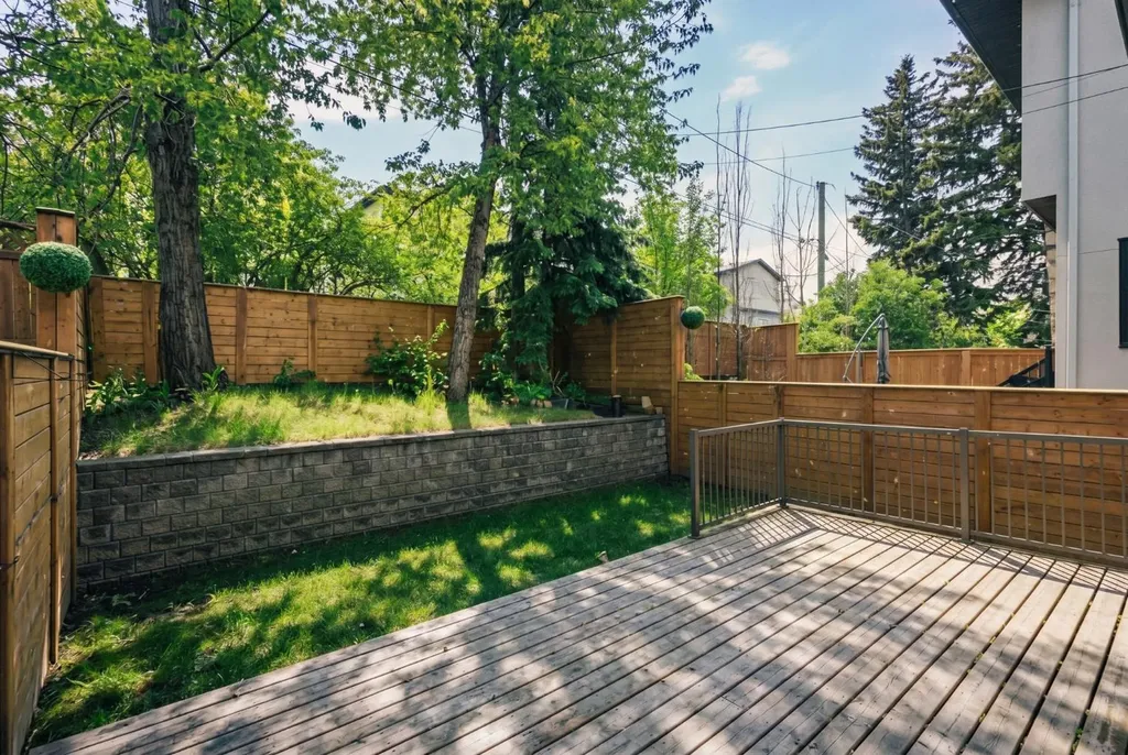 2109 20 Avenue SW Calgary AB T2T 0M3