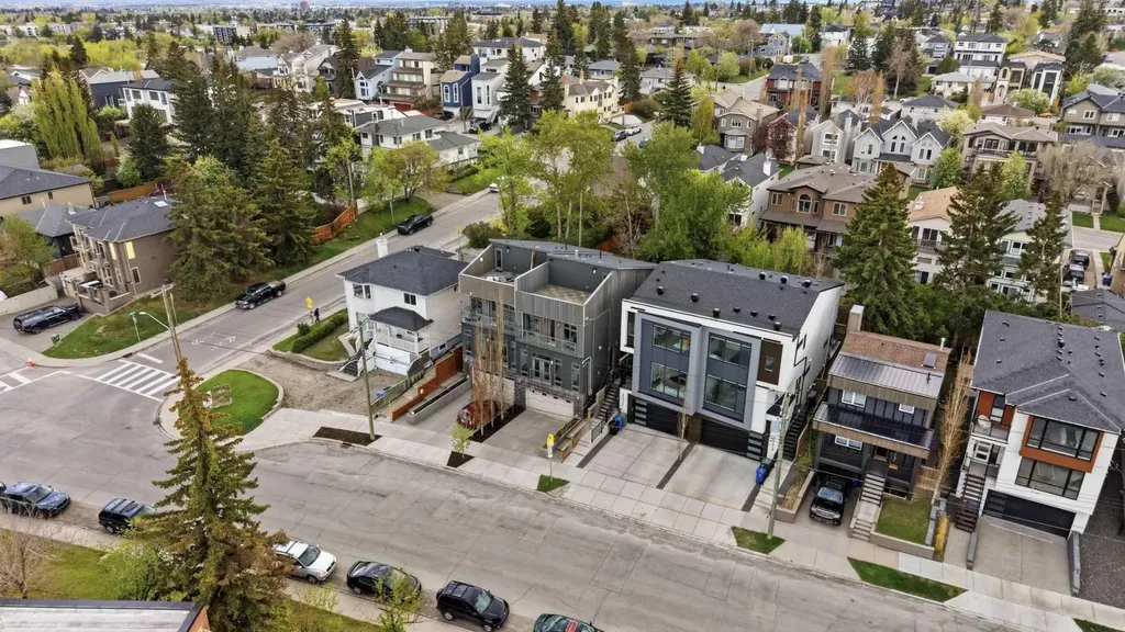 2109 20 Avenue SW Calgary AB T2T 0M3
