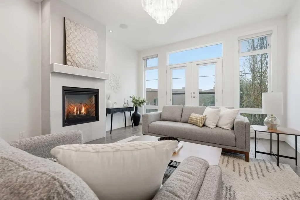 2109 20 Avenue SW Calgary AB T2T 0M3