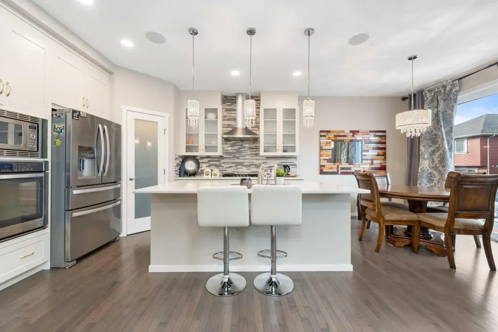 229 Kingsbury Close SE Airdrie AB T4A 0R3