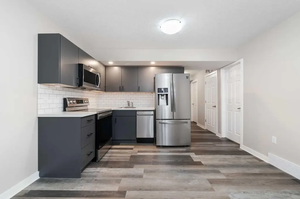 229 Kingsbury Close SE Airdrie AB T4A 0R3