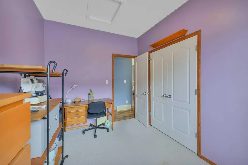 191 Inglewood Drive Red Deer AB T4R 3S3